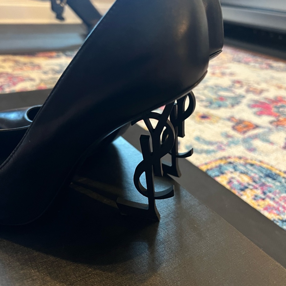 Opyum YSL pumps size 40.5